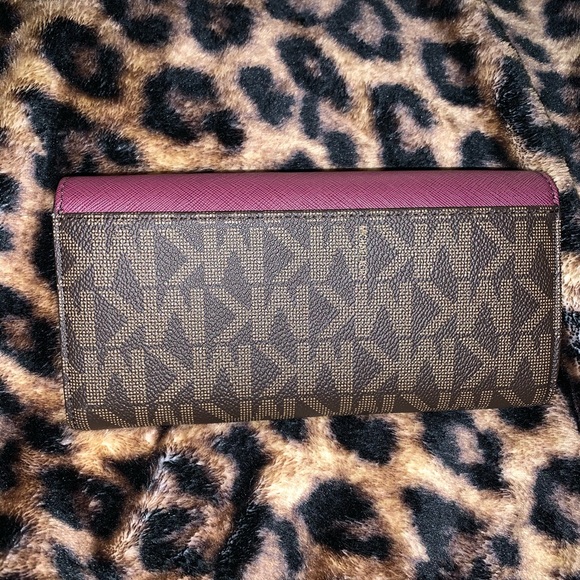 Michael Kors Flap Wallet - Picture 2 of 5